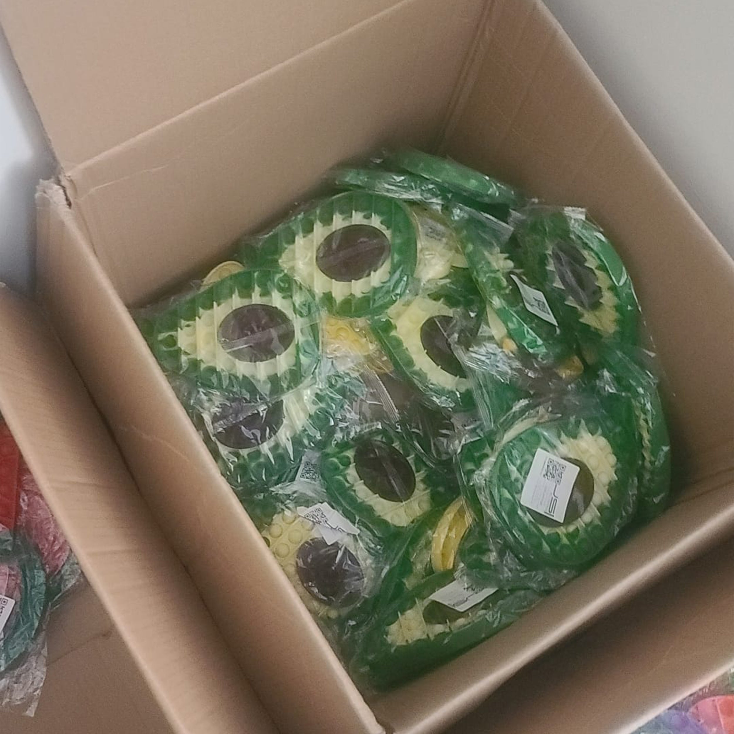 Green Avocado Pop it Fidget Toys packing images