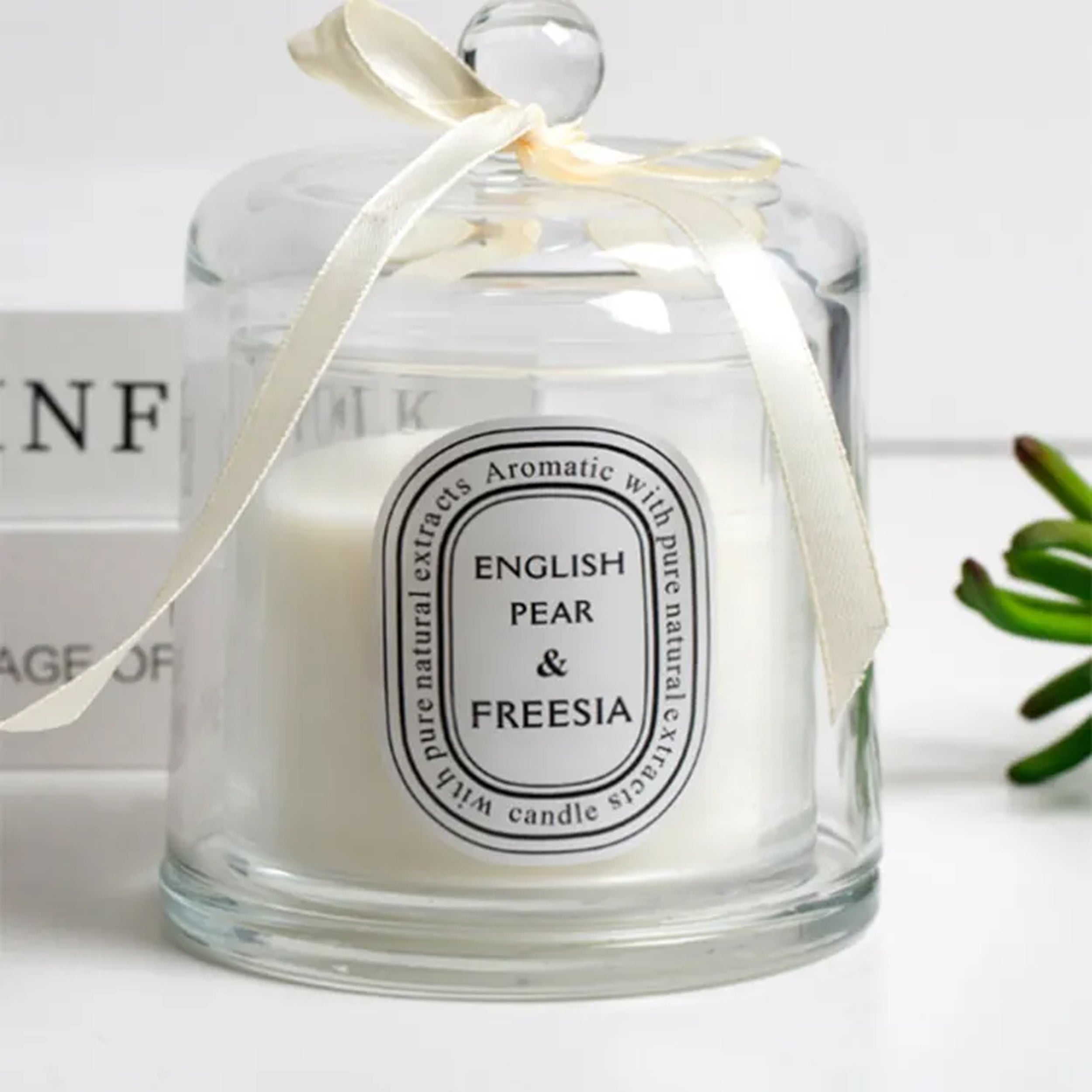 High-End Scented Soy Wax Candle with Glass Lid in Glass Jar and Gift Box